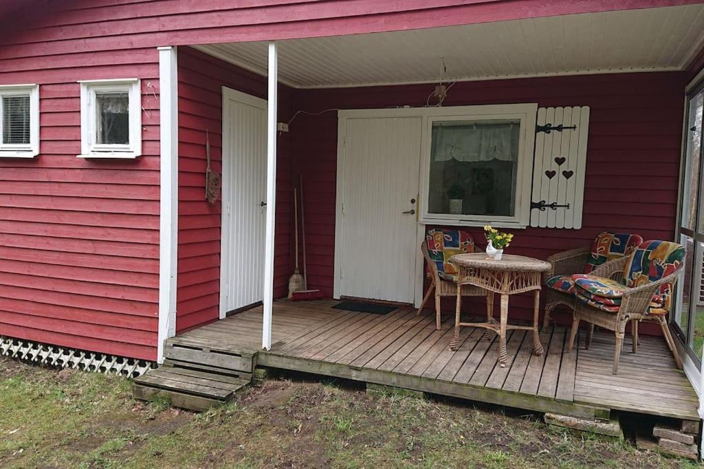 Stuga Vad Vatten Asarp Exterior photo